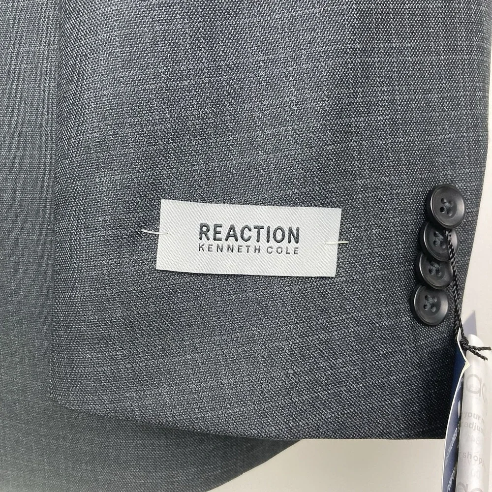Kenneth Cole Reaction Men's 2-pc Suit  Blazer Slim Fit Pants 40R 34Wx32L E091312
